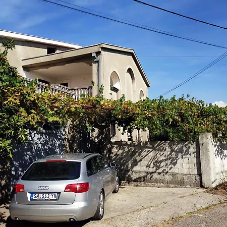 Olives Family Apartman